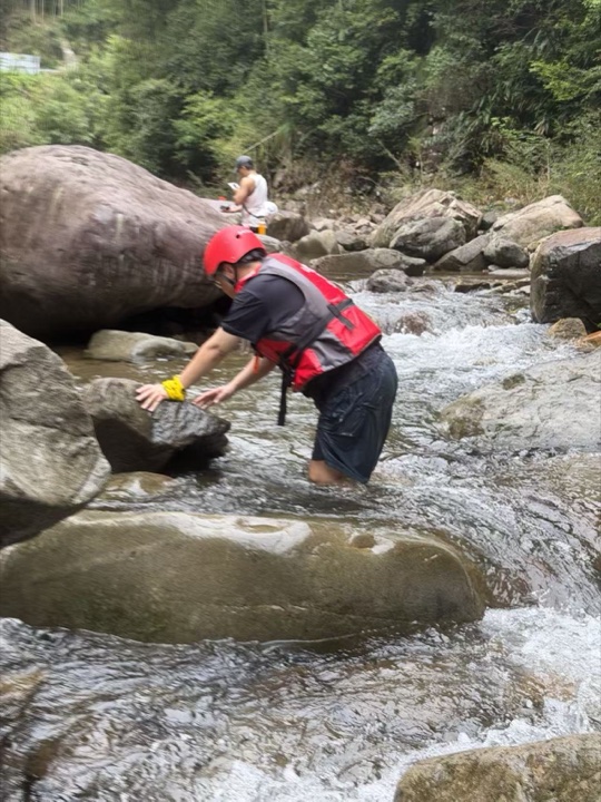 湖州安吉龙王潭溯溪旅行照片 33