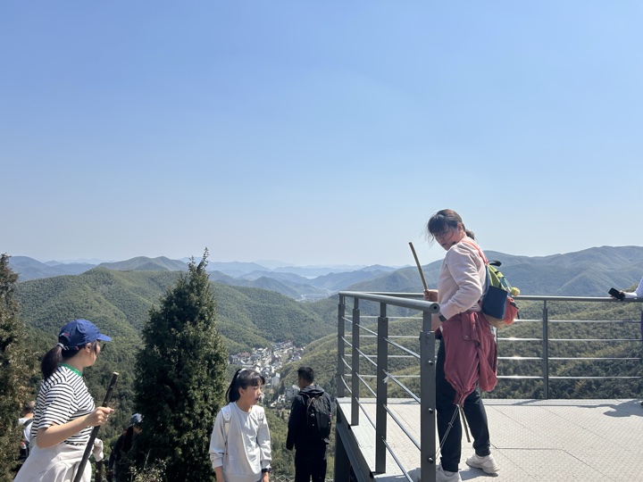 【徒步| 湖州市德清县莫干山】莫干山·葛岭仙境｜徒步原始森林，穿越山脊旅行照片 7